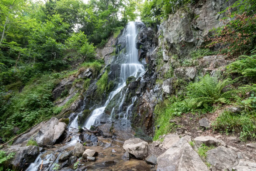 waterfall andlau hohwald kreuzweg rocks